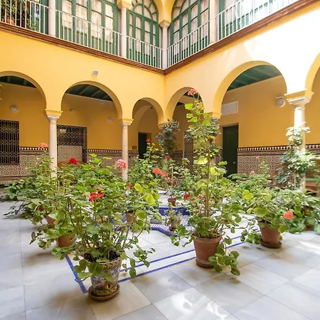 Loft Con Encanto En Casa Palacio Junto Catedral Wifi Seville
